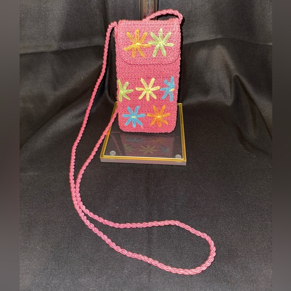 Handbags - 🌼NWOT🌼 Pink Eiyye Crochet Crossbody Bag